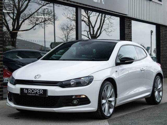 Volkswagen Scirocco 2.0 TDI R-Line DSG 170ps Coupe Diesel Candy White