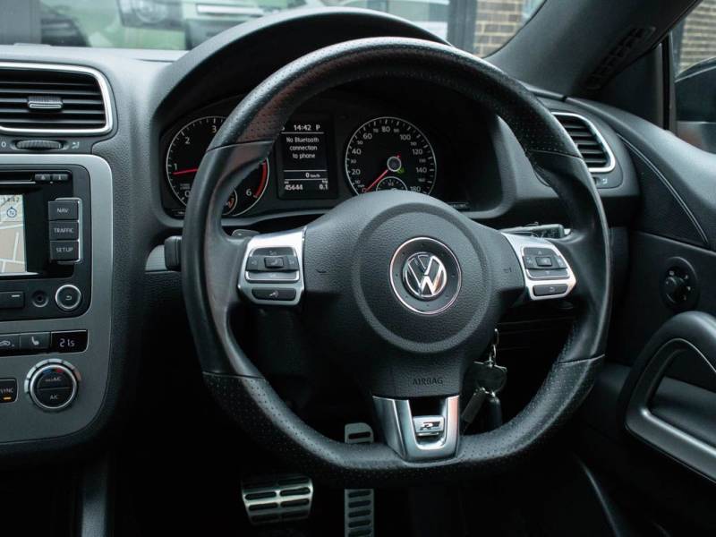 Volkswagen Scirocco   Registered:2013(13)