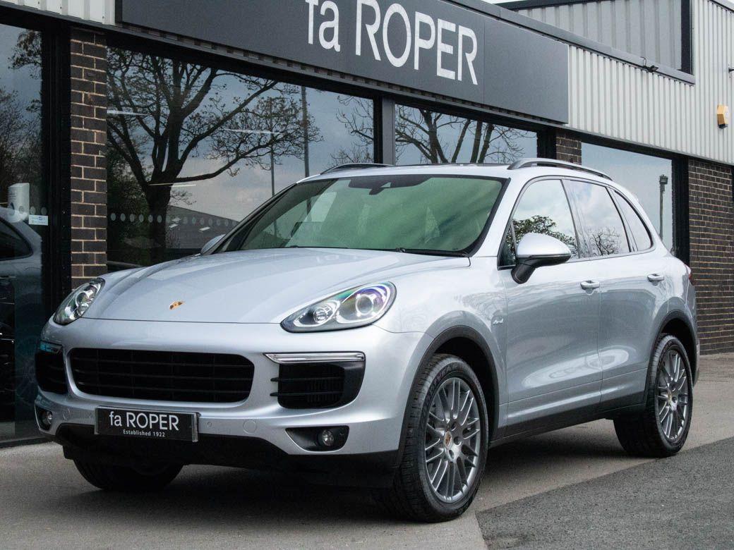 Porsche Cayenne 3.0 TD V6 4WD Tiptronic S 262ps Estate Diesel Rhodium Silver MetallicPorsche Cayenne 3.0 TD V6 4WD Tiptronic S 262ps Estate Diesel Rhodium Silver Metallic at fa Roper Ltd Bradford