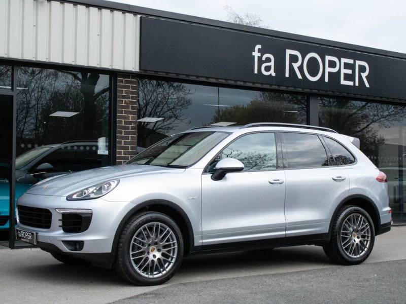 Porsche Cayenne   Registered:2015(65)