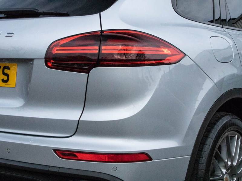 Porsche Cayenne   Registered:2015(65)