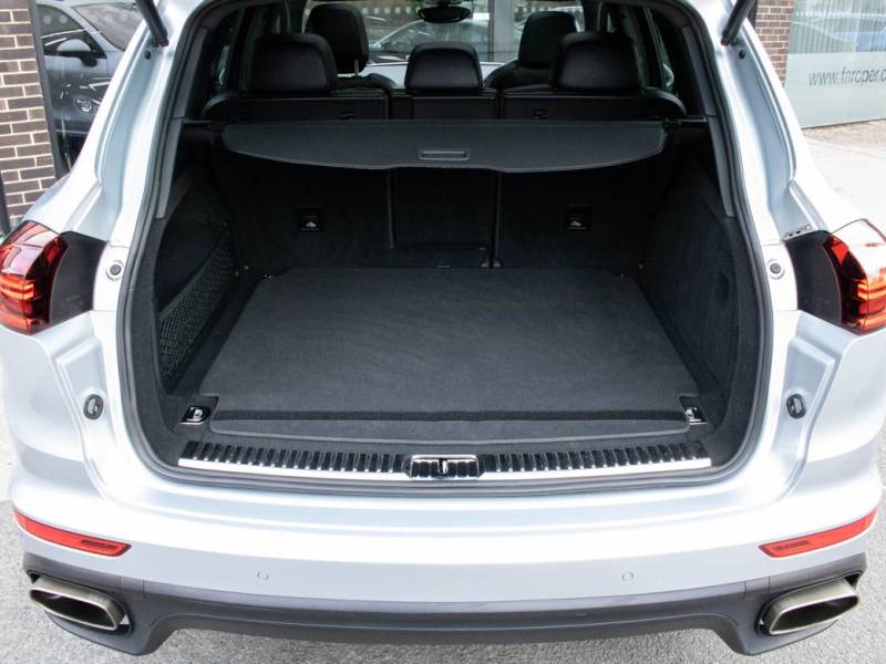 Porsche Cayenne   Registered:2015(65)