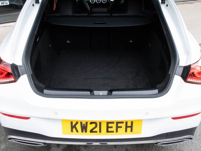 Mercedes Benz CLA   Registered:2021(21)