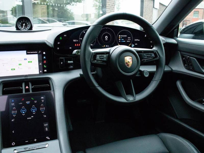 Porsche Taycan   Registered:2020(70)