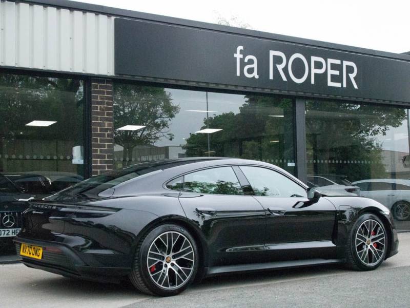 Porsche Taycan   Registered:2020(70)