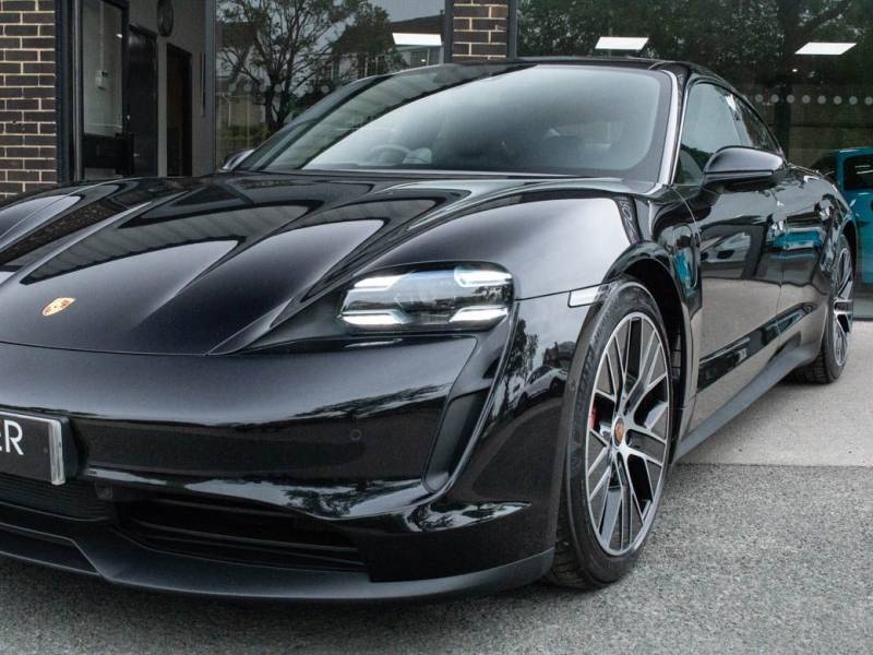 Porsche Taycan   Registered:2020(70)