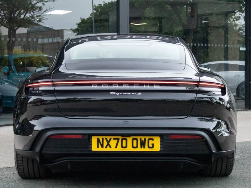 Porsche Taycan   Registered:2020(70)