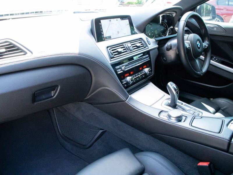 BMW 6 Series   Registered:2018(18)