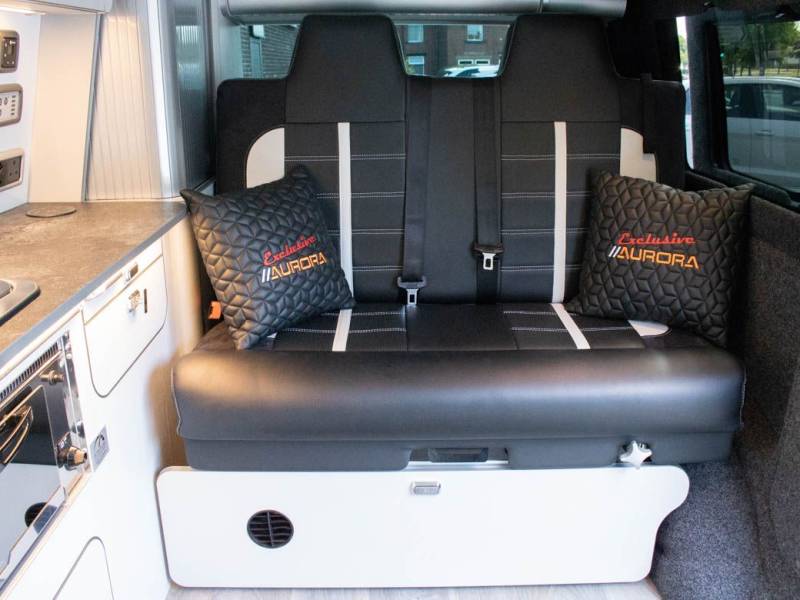 Volkswagen Transporter   Registered:2022(22)