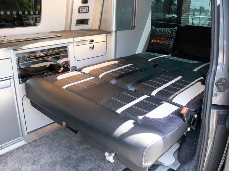 Volkswagen Transporter   Registered:2022(22)