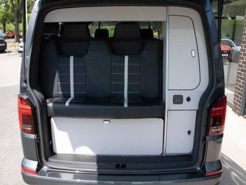 Volkswagen Transporter   Registered:2022(22)