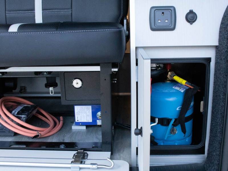 Volkswagen Transporter   Registered:2022(22)