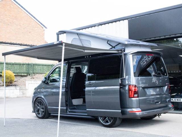 2022 Volkswagen Transporter 2.0 BiTDI T32 Highline SWB 4MOTION DSG Auto 204ps Status 1 Aurora Camper