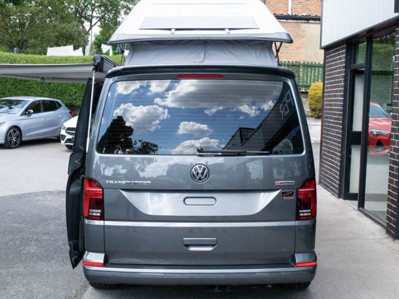 Volkswagen Transporter   Registered:2022(22)