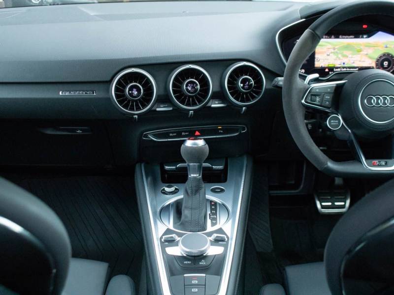 Audi TT RS   Registered:2020(70)