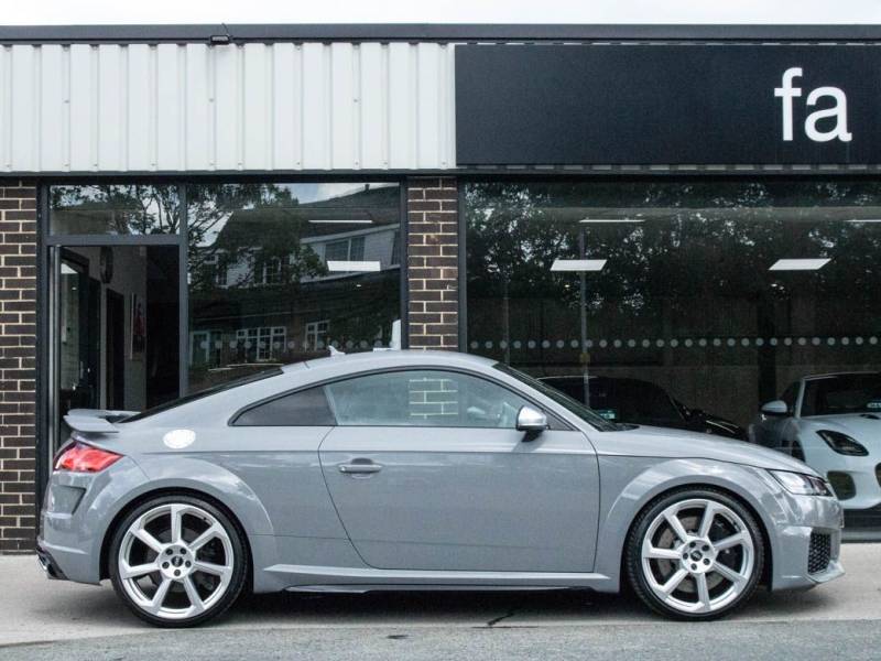 Audi TT RS   Registered:2020(70)