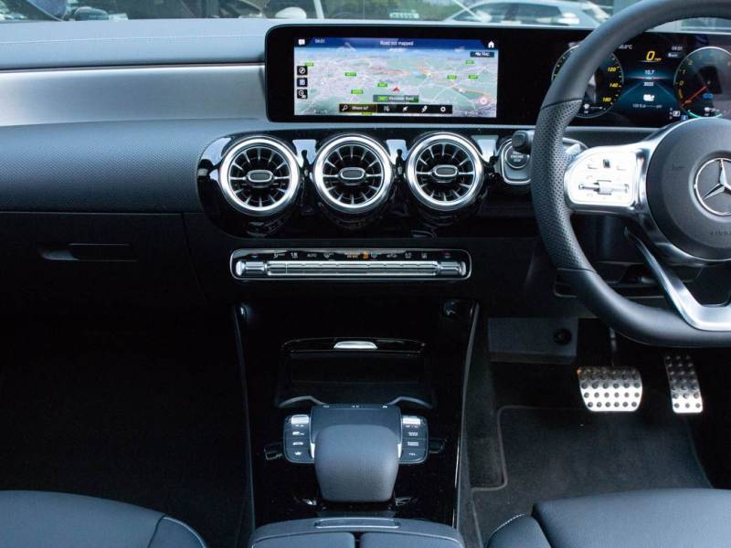 Mercedes Benz CLA   Registered:2022(72)