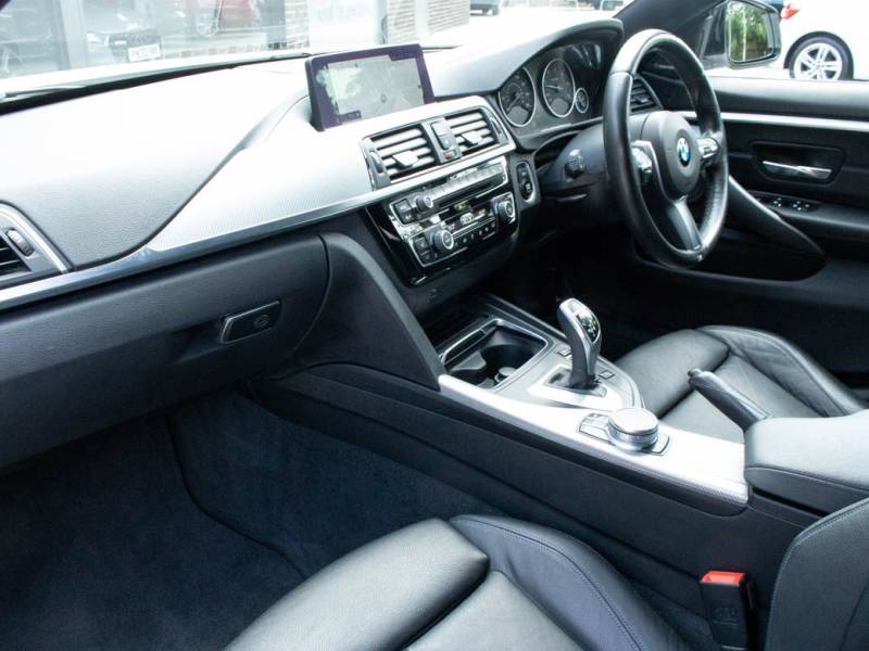 BMW 4 Series   Registered:2018(18)