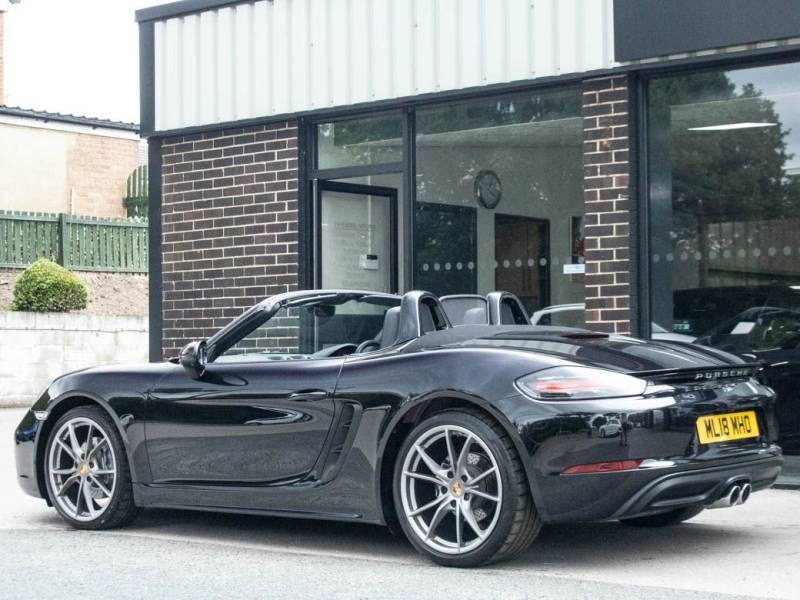 Porsche Boxster   Registered:2018(18)