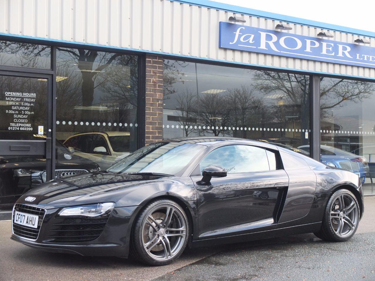 Audi R8 4.2 FSI quattro Coupe Petrol Phantom Black Metallic