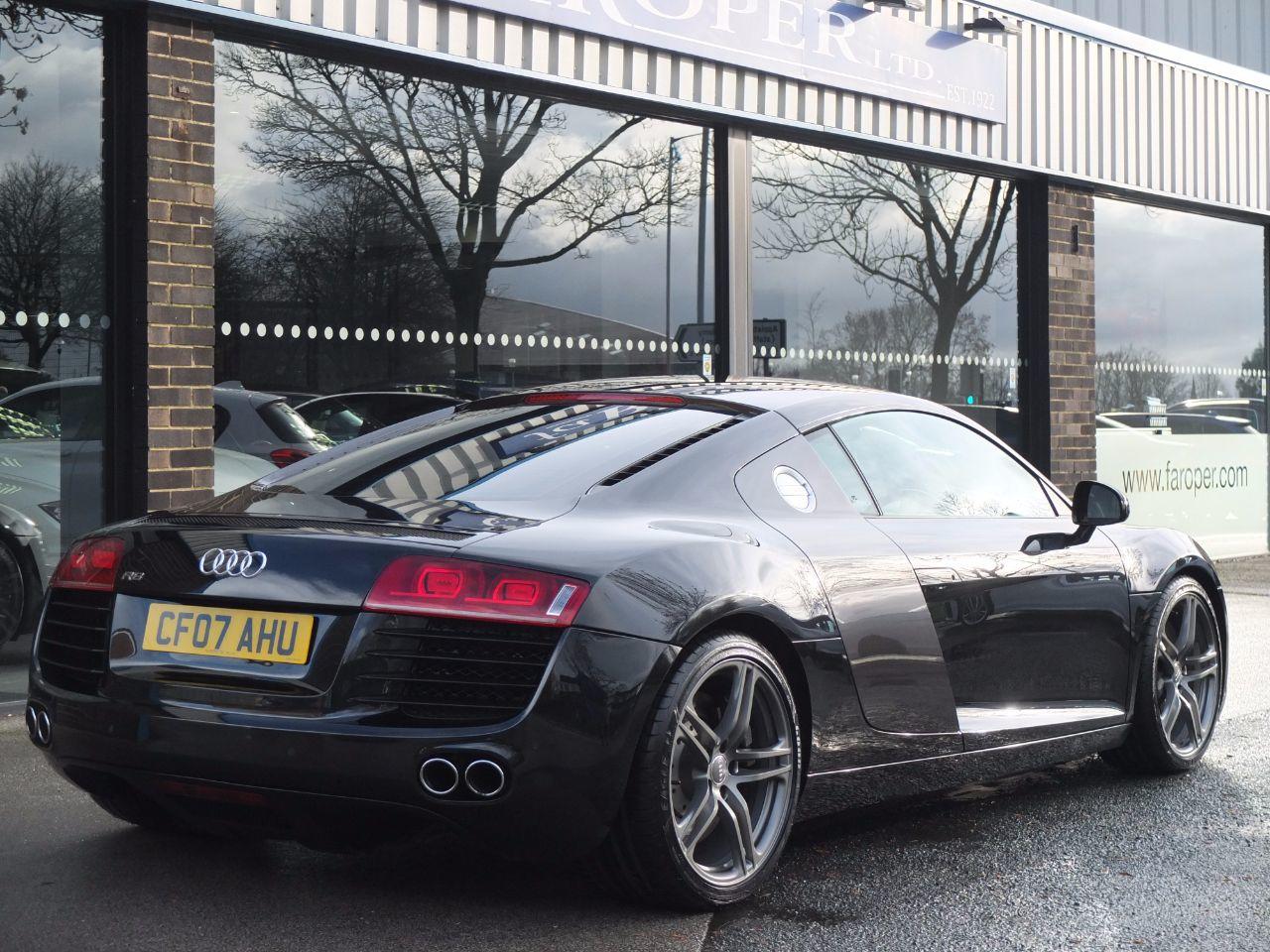 Audi R8 4.2 FSI quattro Coupe Petrol Phantom Black Metallic