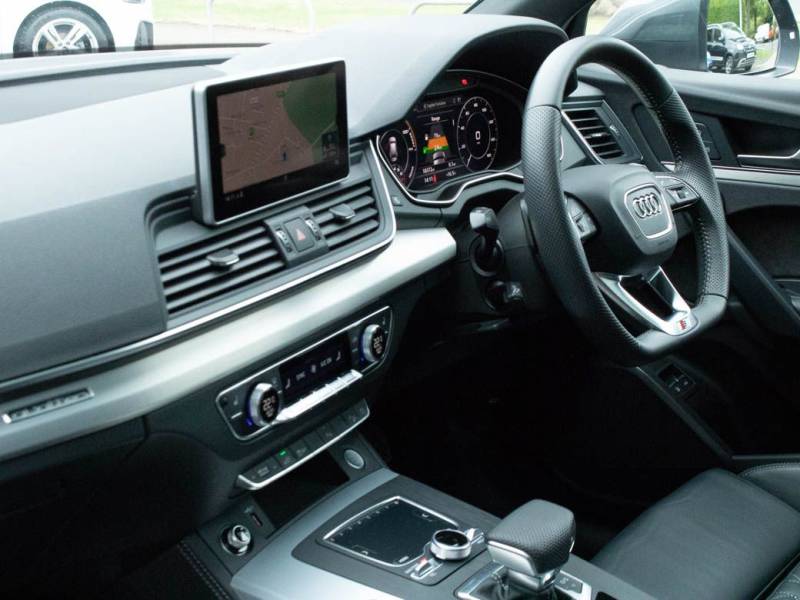 Audi Q5   Registered:2020(69)