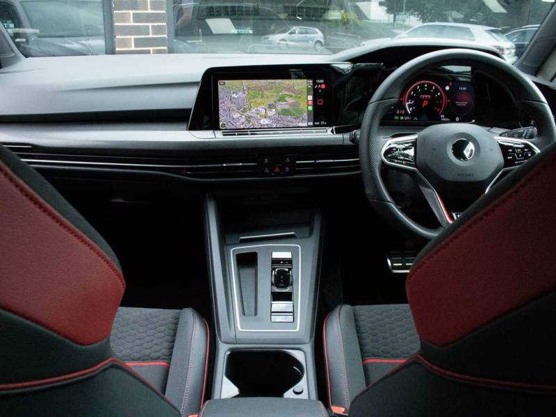 Volkswagen Golf   Registered:2021(21)