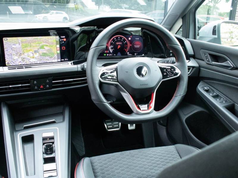 Volkswagen Golf   Registered:2021(21)