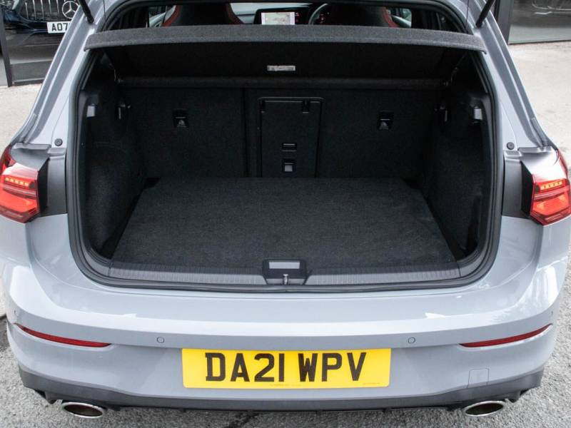 Volkswagen Golf   Registered:2021(21)