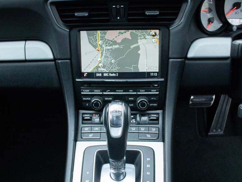 Porsche 911   Registered:2013(63)