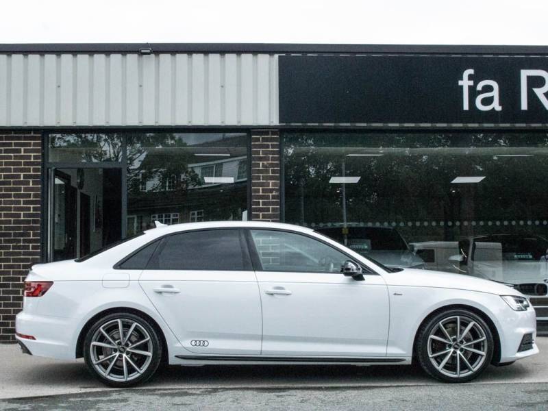 Audi A4   Registered:2018(18)