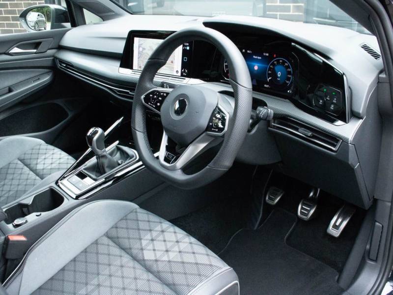 Volkswagen Golf   Registered:2022(72)