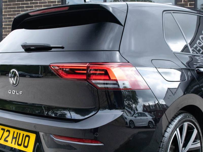 Volkswagen Golf   Registered:2022(72)