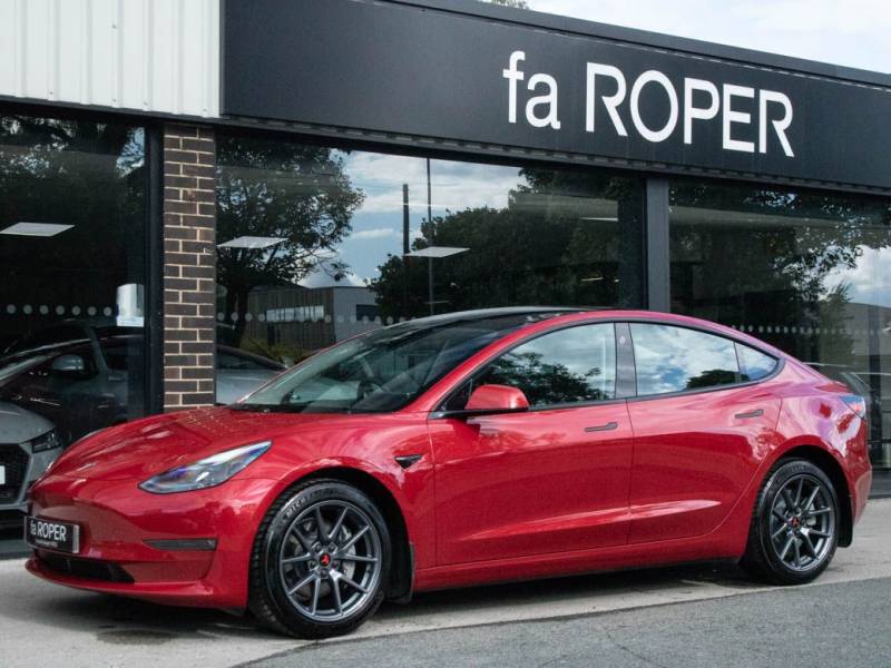 Tesla Model 3   Registered:2022(22)