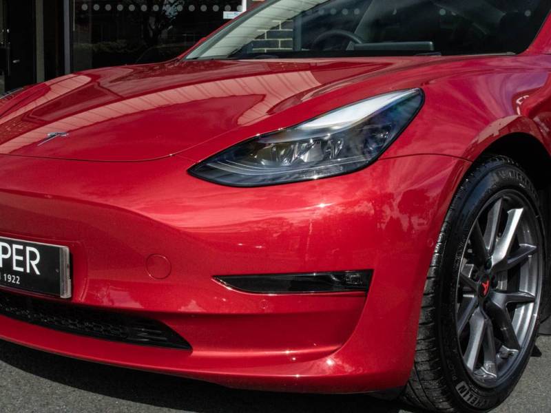 Tesla Model 3   Registered:2022(22)