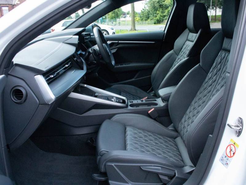 Audi S3 Sportback   Registered:2022(22)