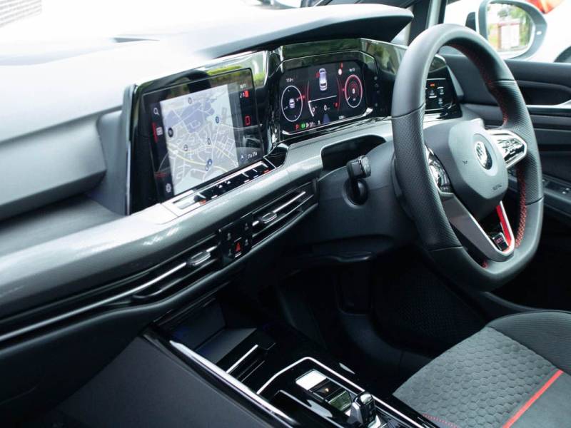 Volkswagen Golf   Registered:2023(72)