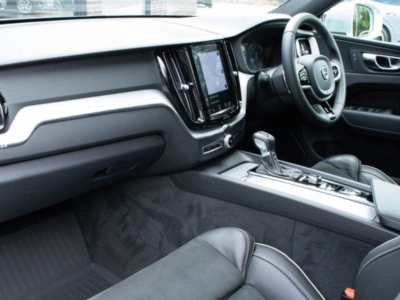 Volvo XC60   Registered:2019(19)