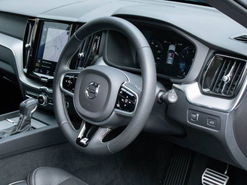 Volvo XC60   Registered:2019(19)