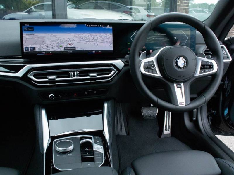 BMW 2 Series   Registered:2022(72)