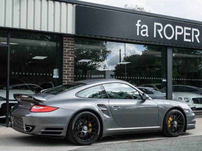 Porsche 911   Registered:2010(10)