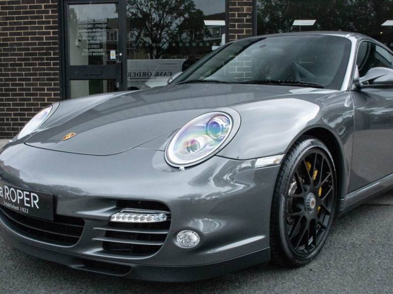 Porsche 911   Registered:2010(10)