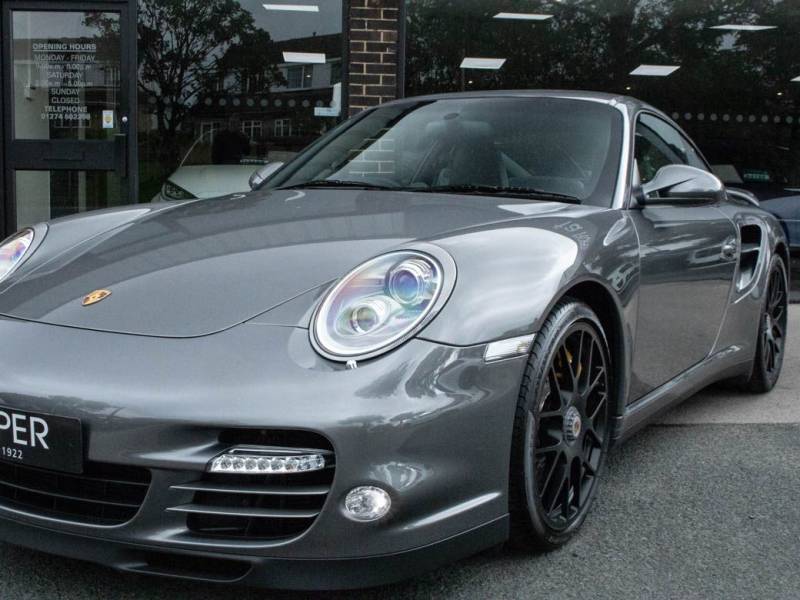 Porsche 911   Registered:2010(10)