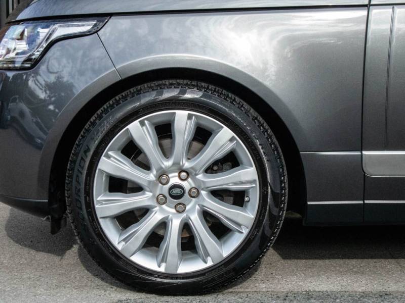 Land Rover Range Rover   Registered:2015(65)