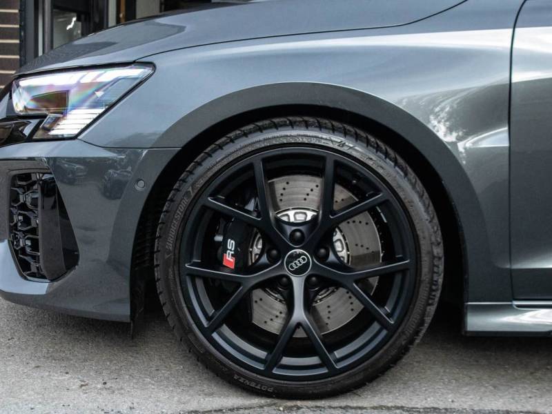 Audi RS3   Registered:2022(22)