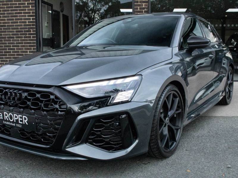 Audi RS3   Registered:2022(22)