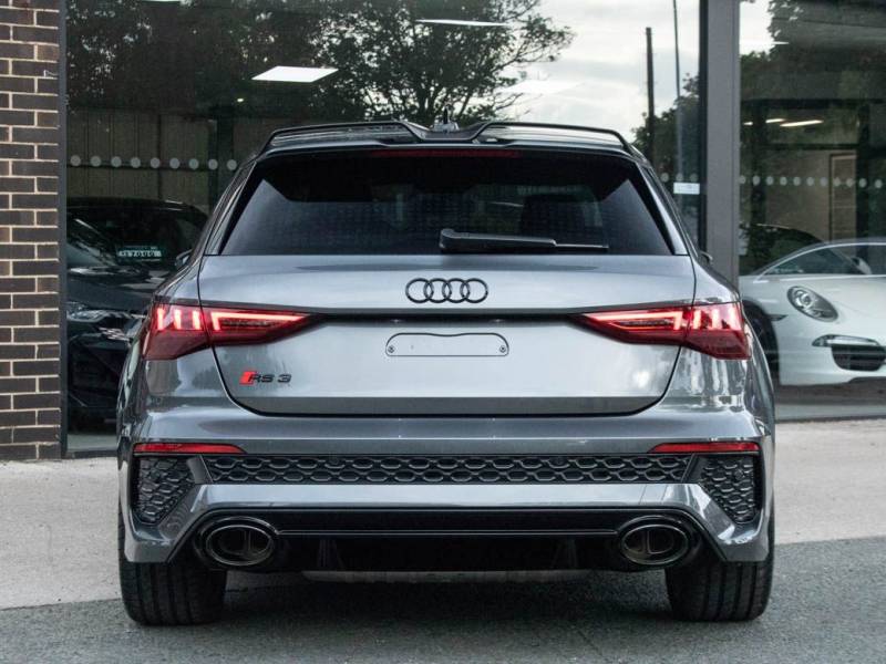 Audi RS3   Registered:2022(22)