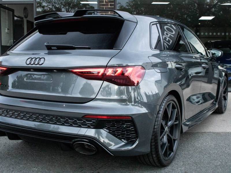 Audi RS3   Registered:2022(22)