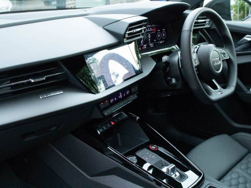 Audi RS3   Registered:2022(22)