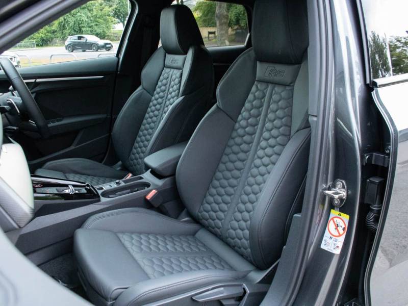 Audi RS3   Registered:2022(22)